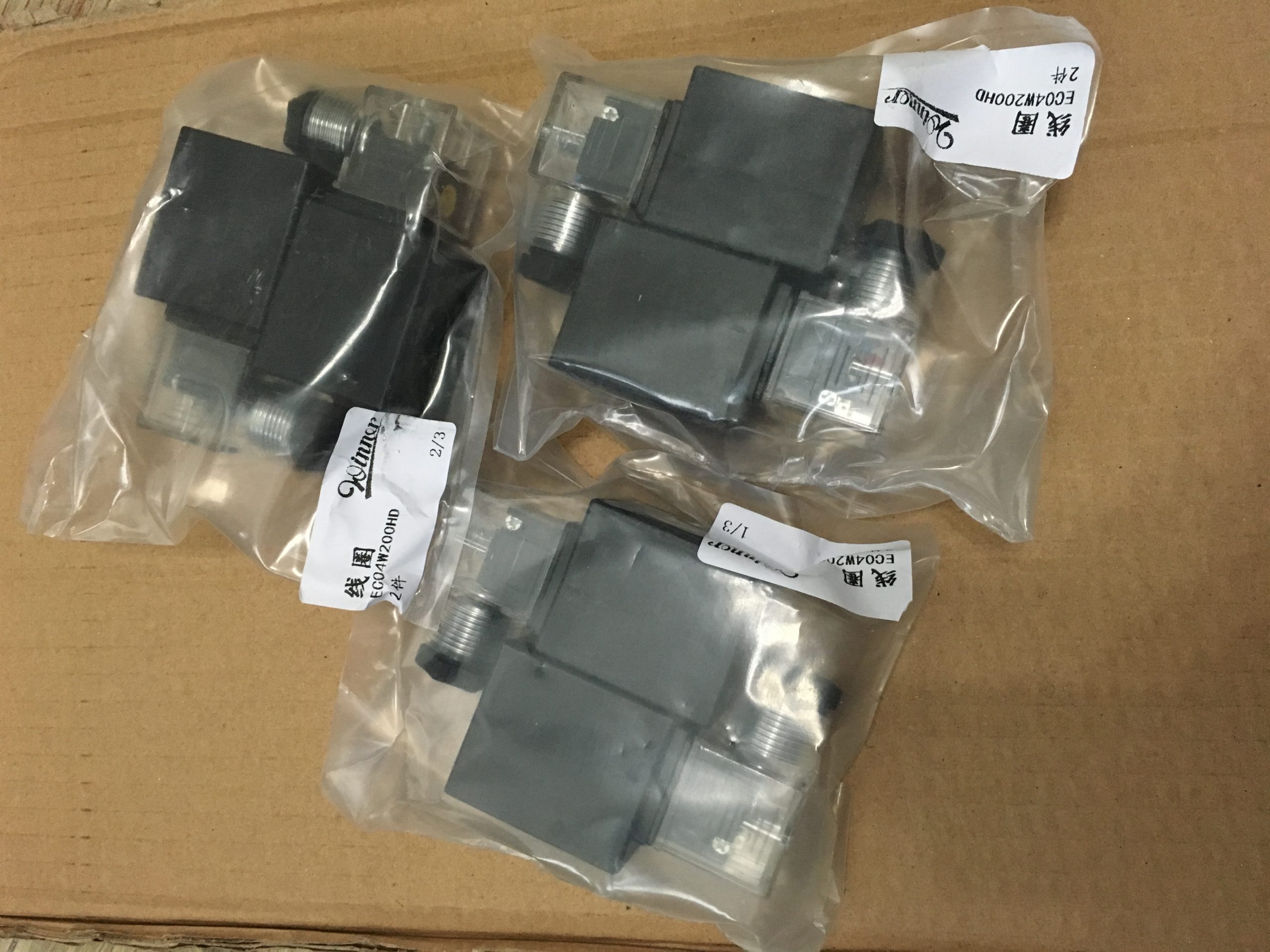 气缸到位信号时断时续,SMC磁性开关排查可从间隙、磁环和线缆入手配图