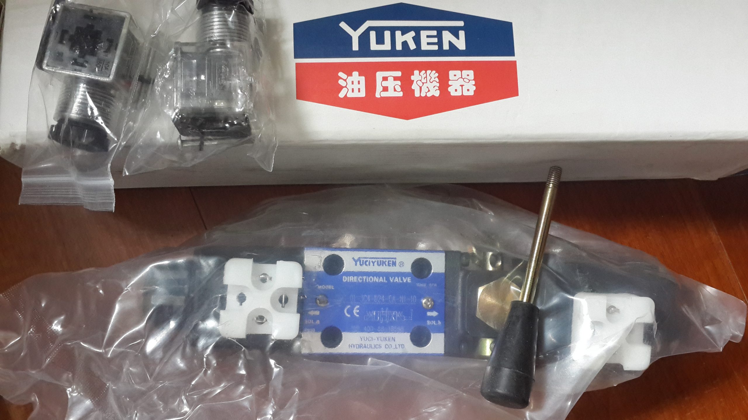 选购Vickers电磁阀前，先看清工况匹配与常见风险点配图