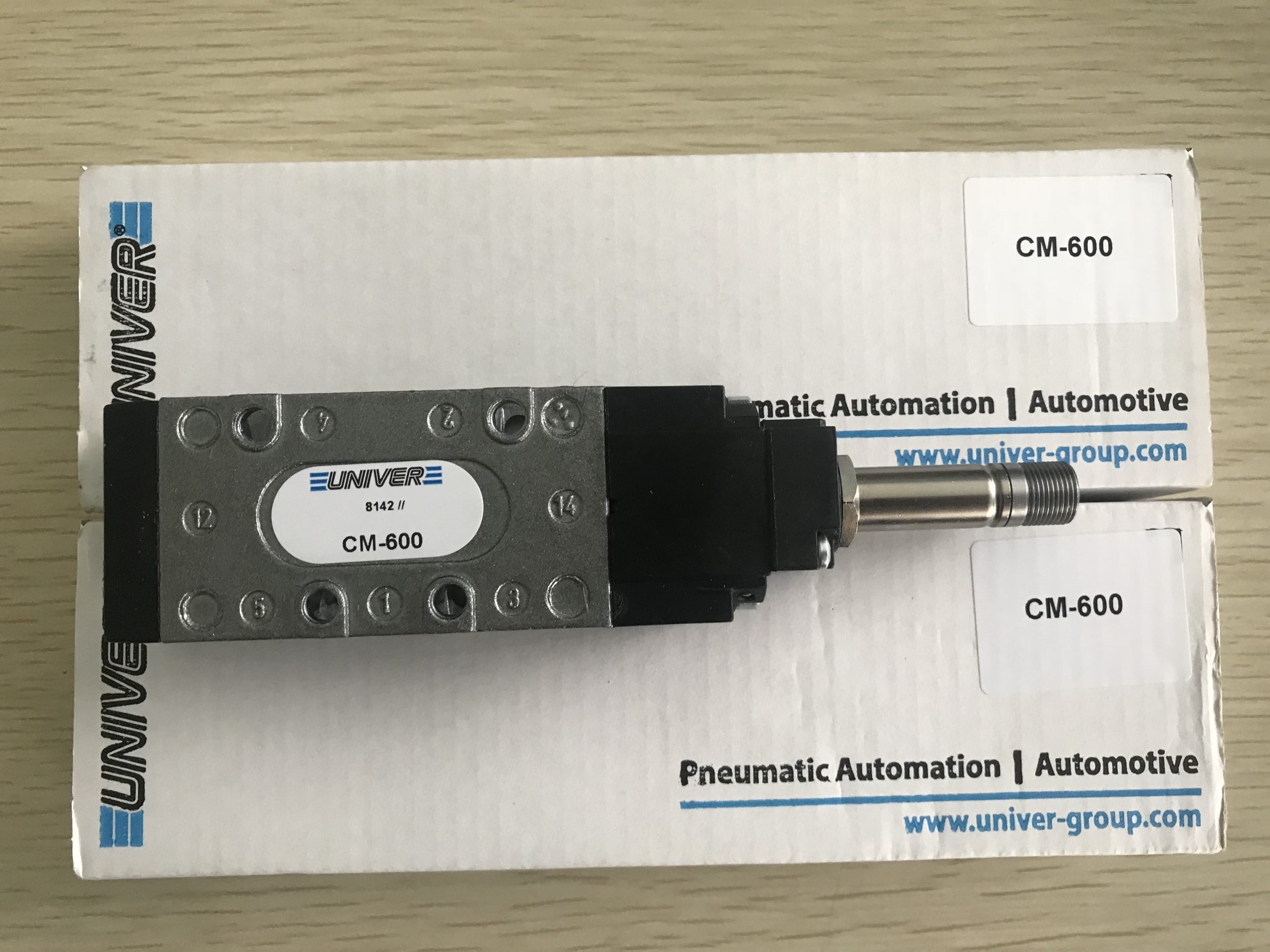 工业自动化项目中,油顺摆动气缸的方案价值与应用考量配图