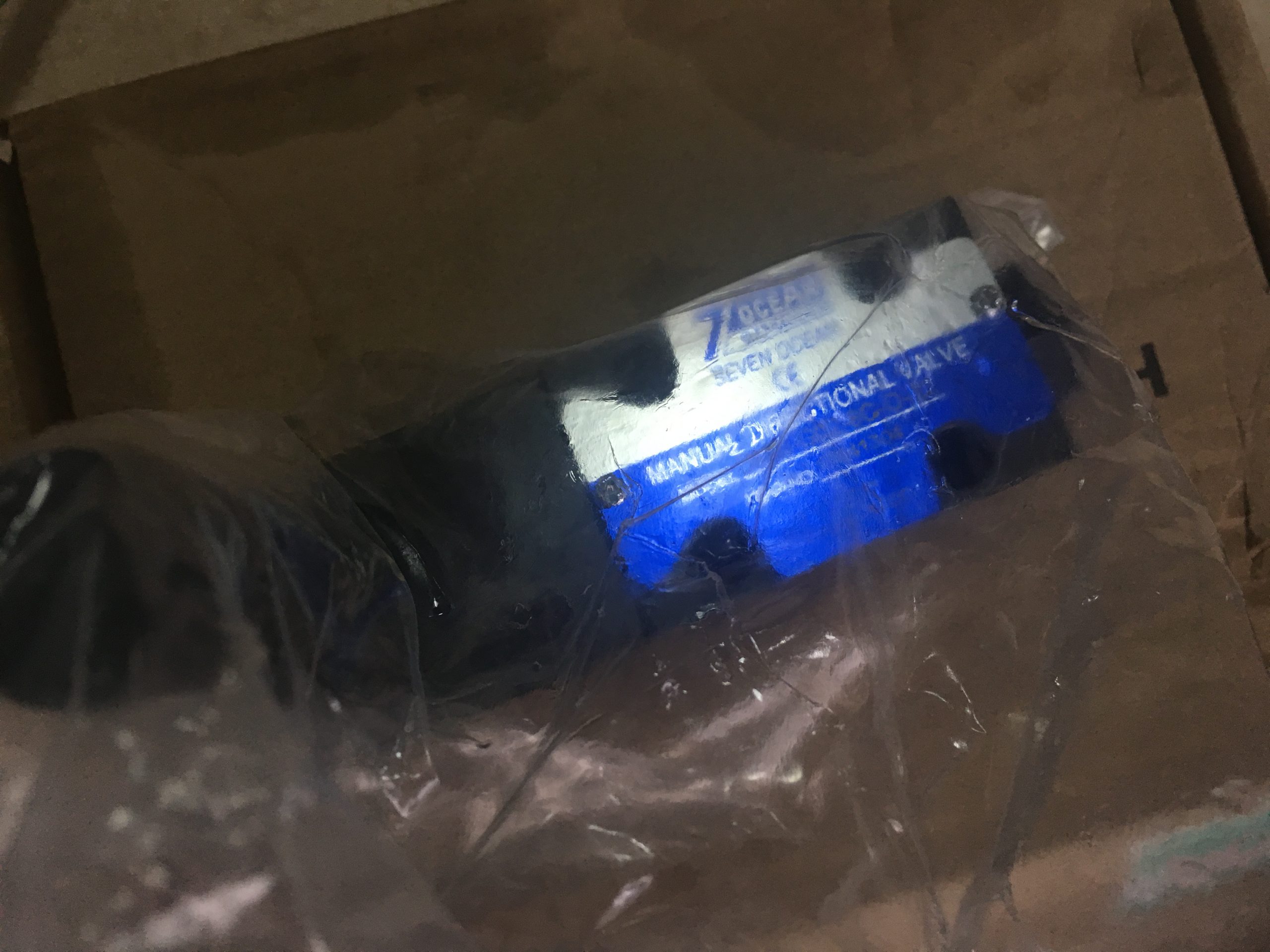 油顺升降液压缸安装前:受力方向、油口位置与限位空间如何确认配图