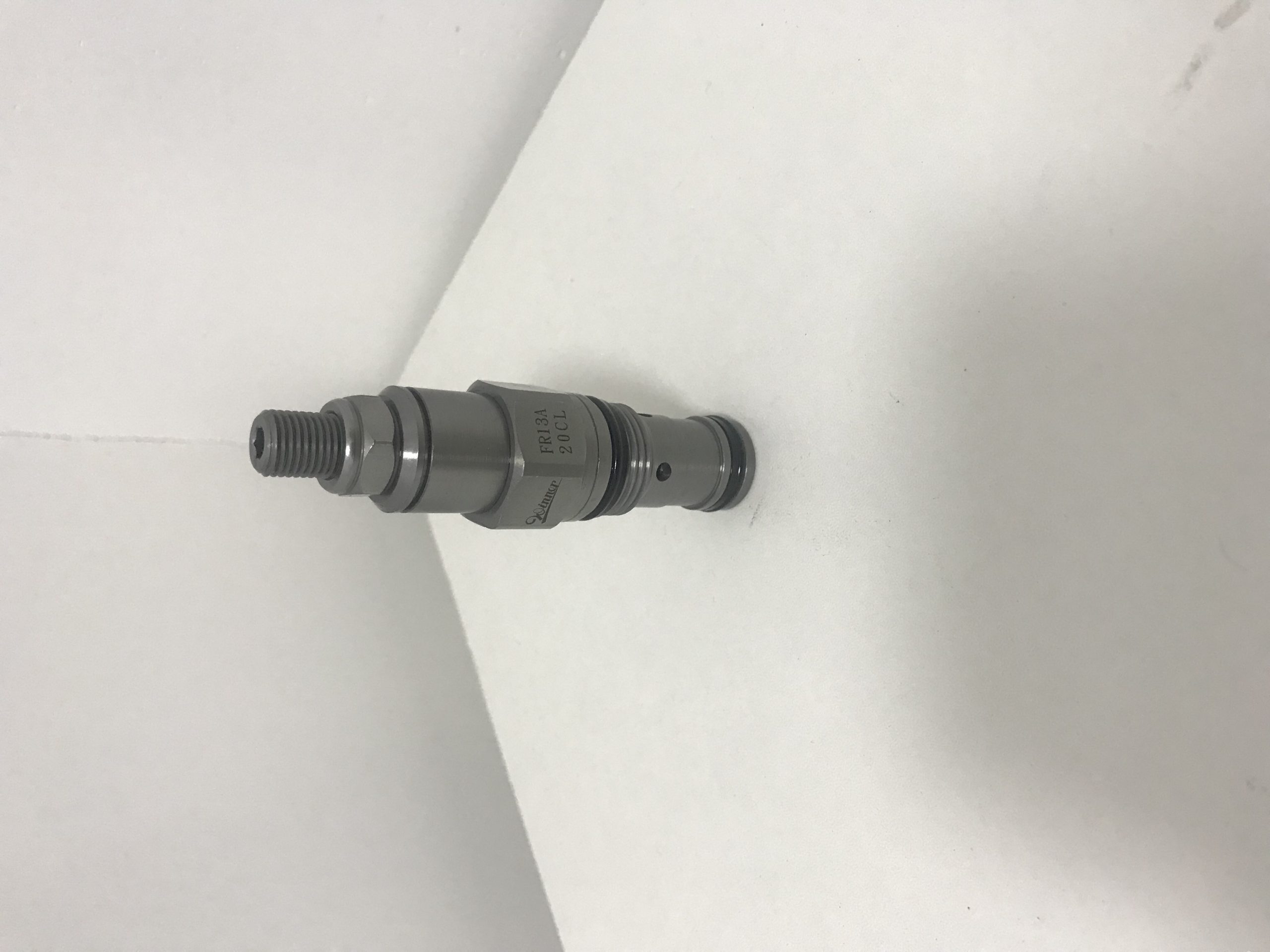 哪些工业场景适用SMC磁性无活塞杆气缸?十大应用领域与优势解析配图