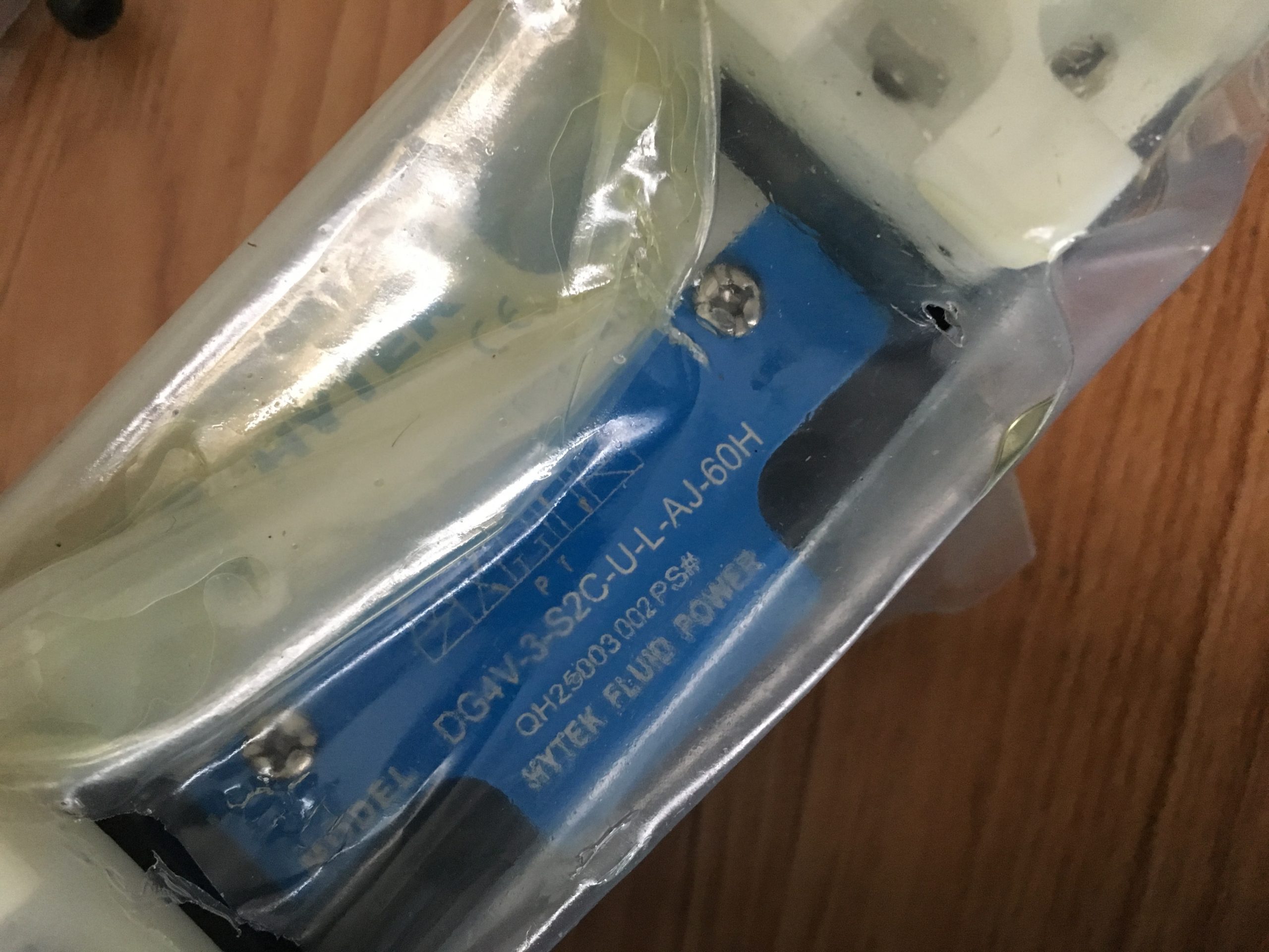 出口压力频繁波动时,派克可调式减压阀应从设定值、流量与阀芯状态排查配图