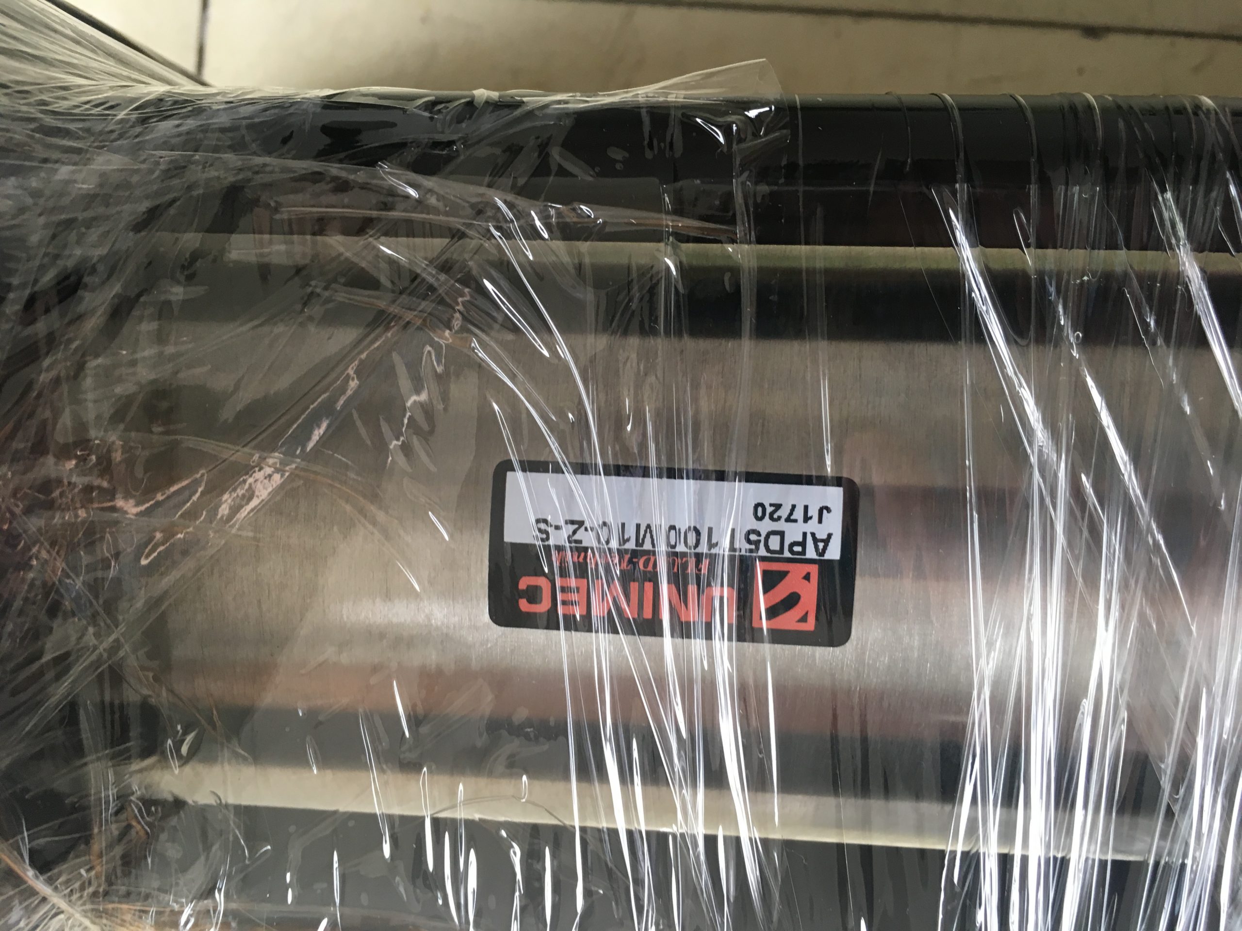 派克微型气缸更换核对指南:型号、接口、行程与安装距逐项确认配图