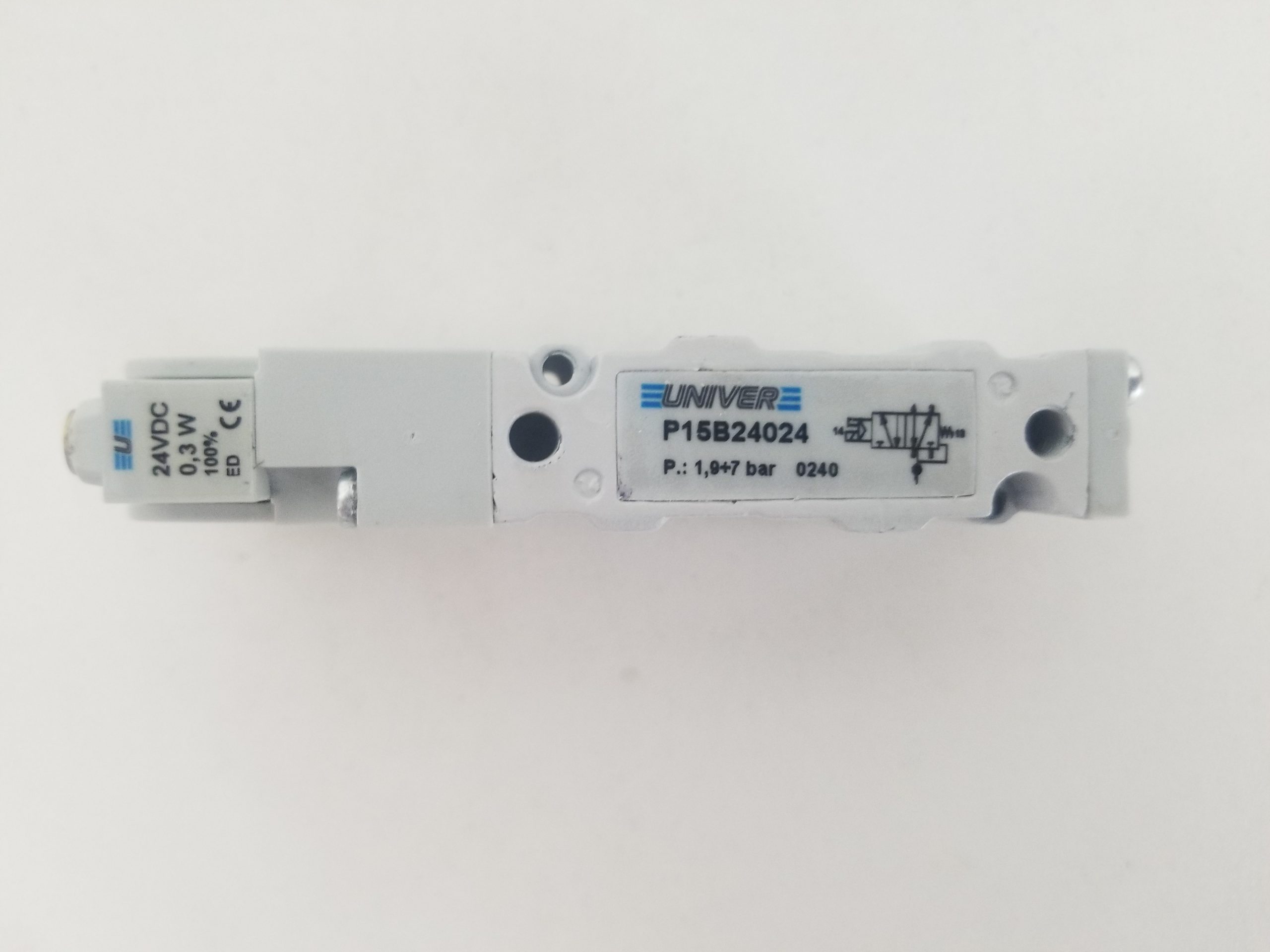 举升、翻转与空间受限设备:嘉刚伸缩式液压缸的工况适用性辨析配图