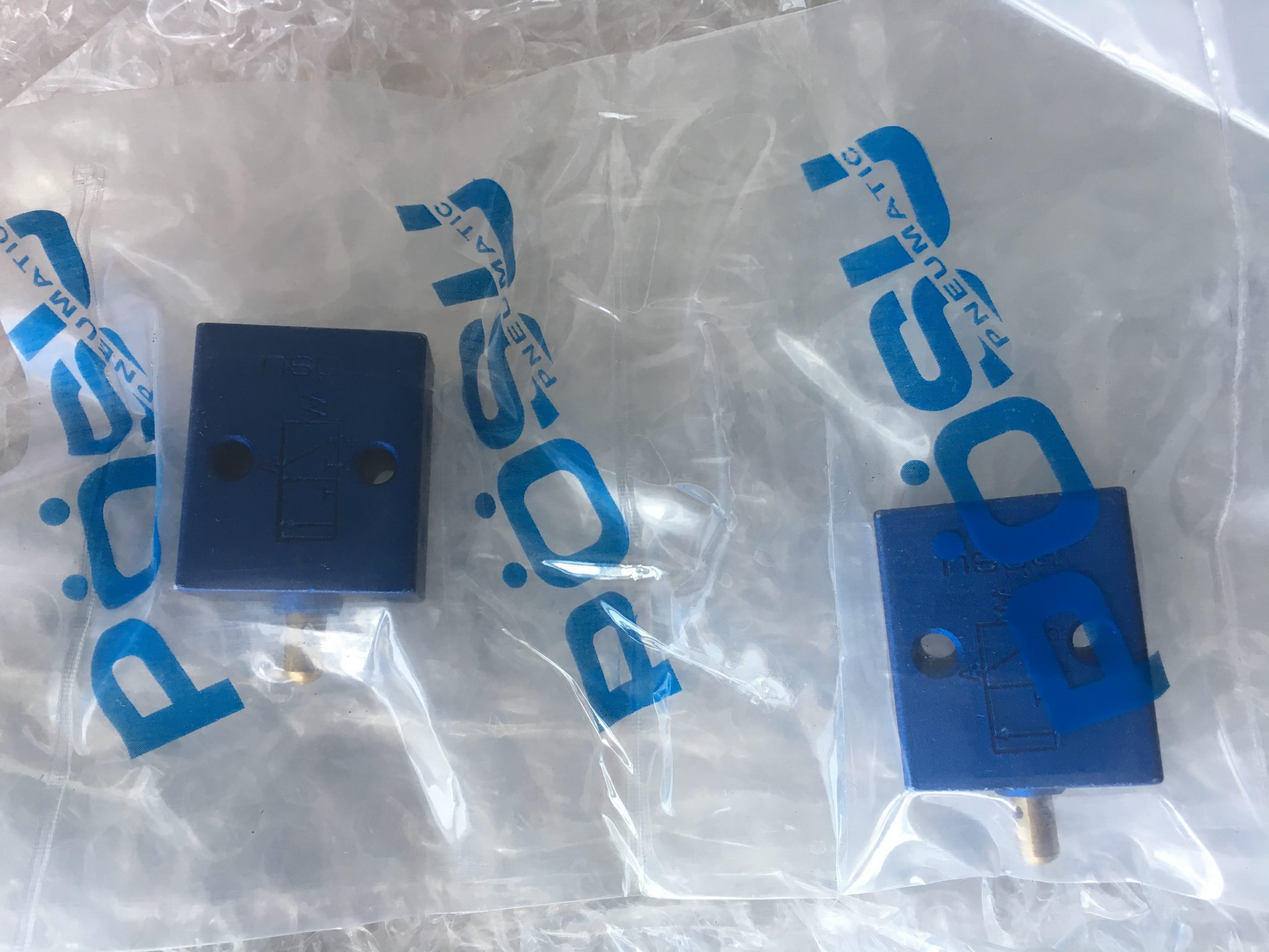 工业自动化设备背后的台肯液压充液阀：作用与应用场景配图