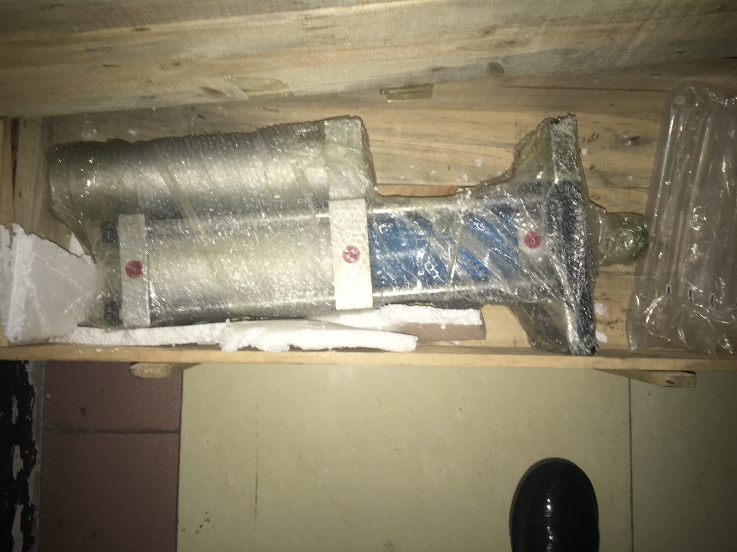 压力继电器动作异常排查:JEOUGANG JCS压力继电器应核对压力设定、触点与油路状态配图