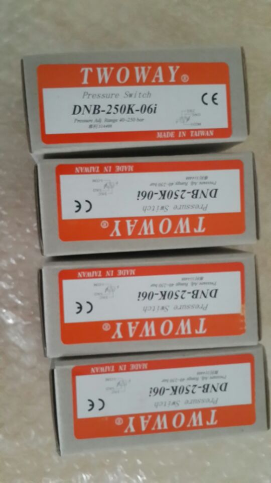 工程机械、工装夹具与液压设备:HORIUCHI活塞杆油缸的常见应用参考配图