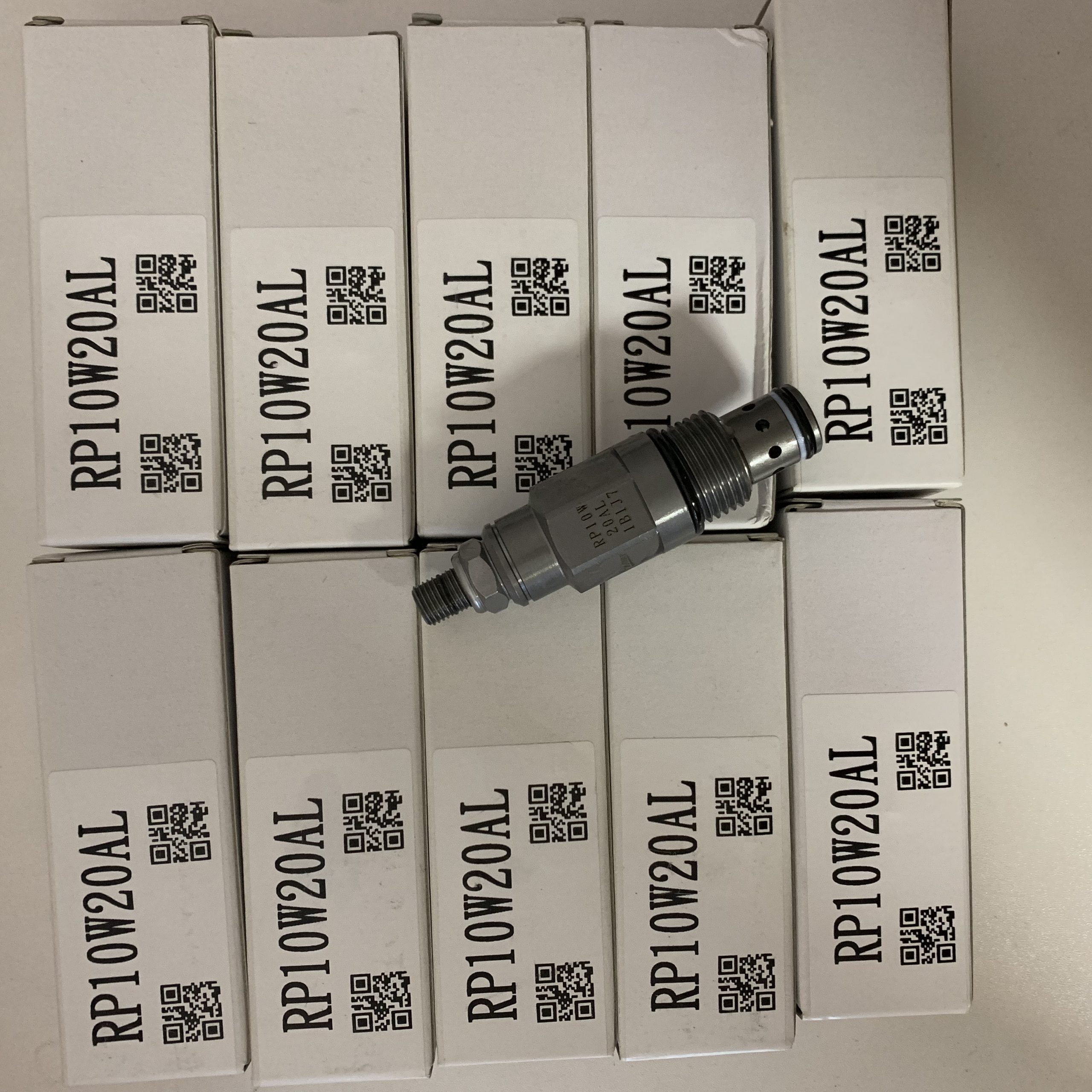 工业设备中的PARKER齿轮式油泵承担什么作用?配图