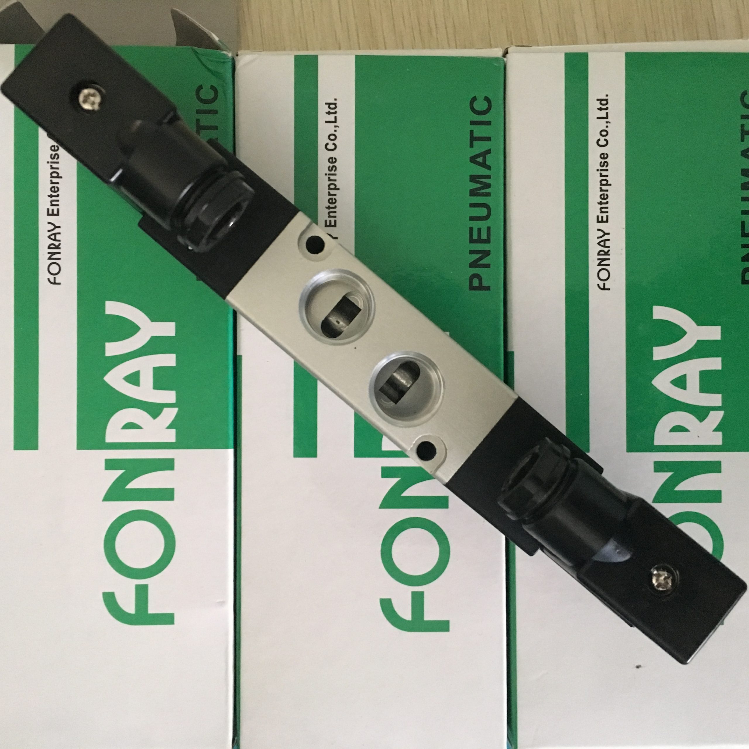 亚德客伺服液压阀响应异常排查：信号与液压环节的检查要点配图