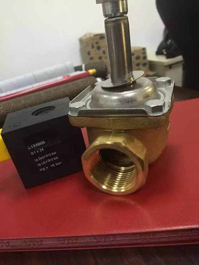 从应用需求与技术演进看KCC液压油缸总成的市场发展趋势配图